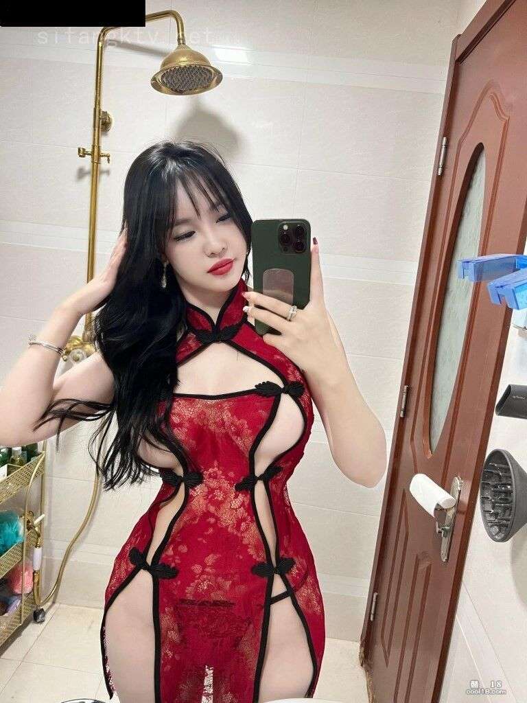 微密圈萝莉网红『张鑫』最新付费私拍（05）  The latest paid private shoot of WeChat Lolita celebrity "Zhang Xin" (05)