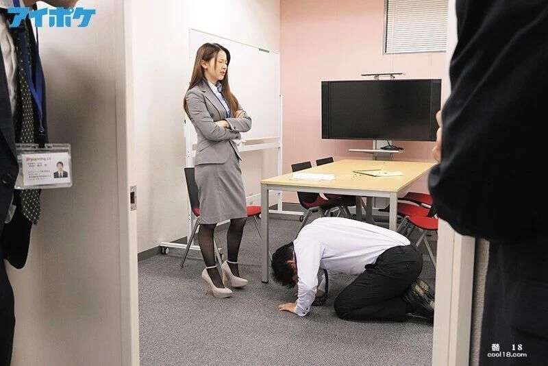 岬ななみ～他是公司里一个淩乱的女老闆 Misaki Nana ~ He is a messy female boss in the company