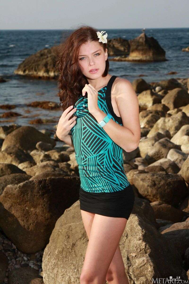 Liza J  Beachcomber Liza J  Beachcomber