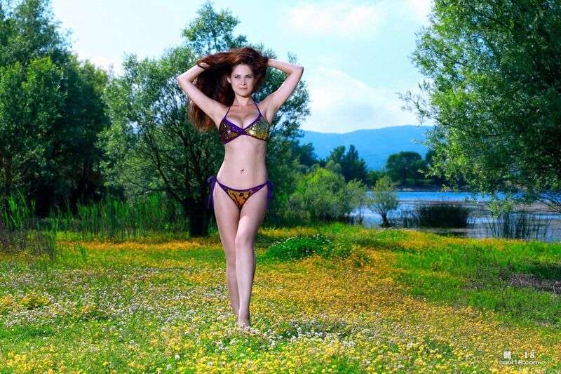 Martina Mink in Wildflowers ( Martina Mink in Wildflowers (