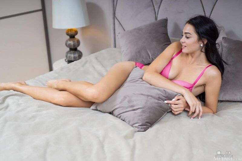 Alisa Sky  Full Lash Alisa Sky  Full Lash