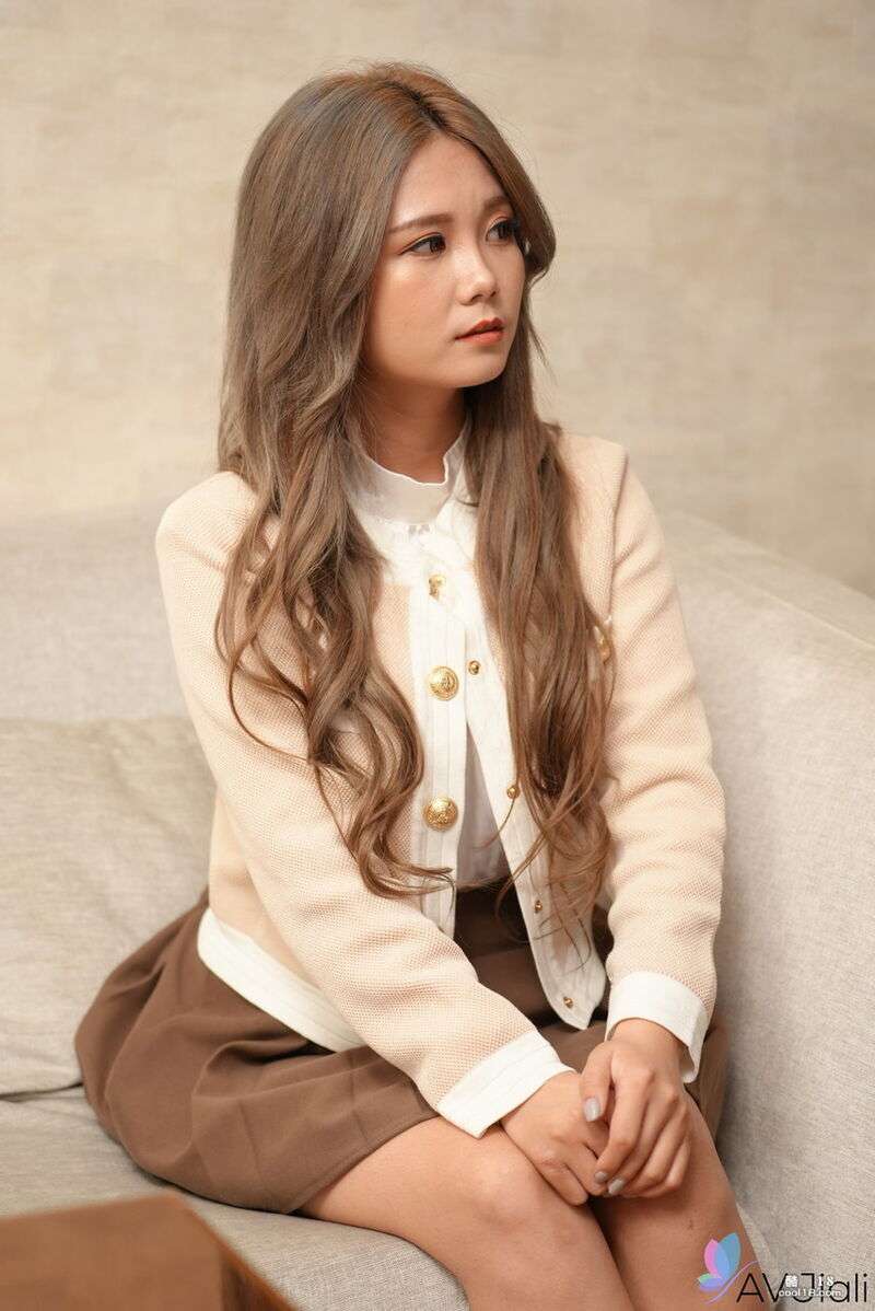 纹身中国家庭主妇孟若雨得到色情按摩和良好的性爱 Tattooed Chinese housewife Meng Ruoyu gets erotic massage and good sex