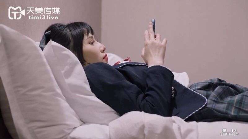 天美传媒  巨乳女优徐夜夜全裸捆绑后按摩并享受被奸淫的高潮 Tianmei Media  Busty actress Xu Yeye was naked, tied up, massaged and enjoyed the climax of being raped