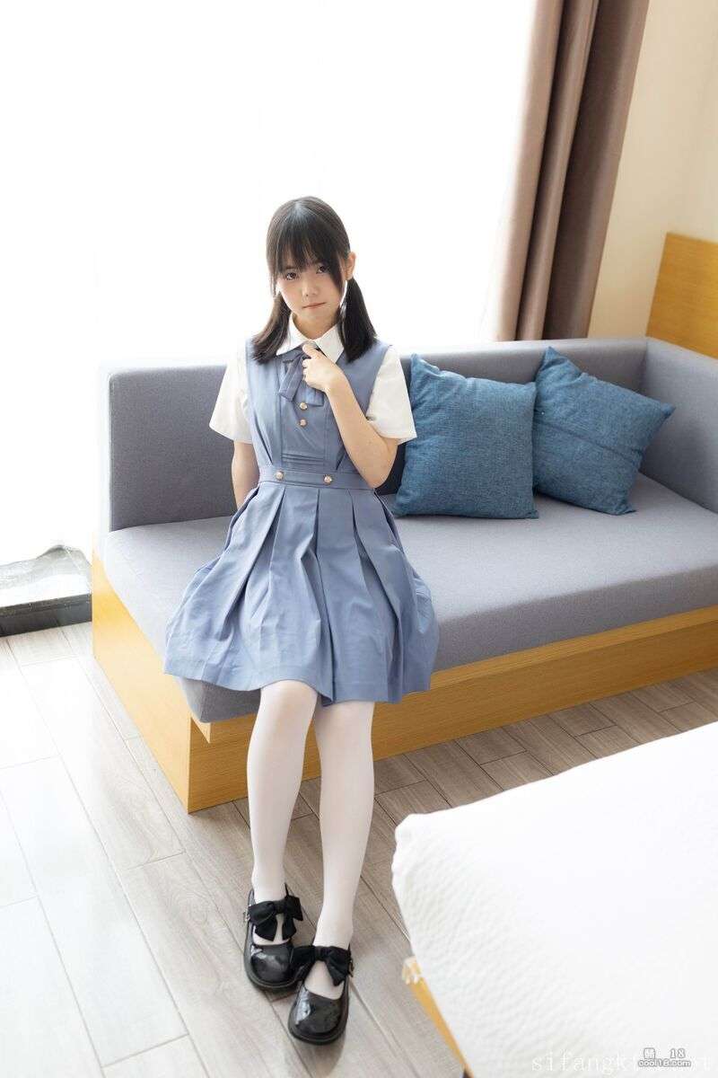 日本激萌萝莉捆绑塞跳蛋 全裸出浴 Japanese cute loli tied up and stuffed vibrator, naked out of the bath