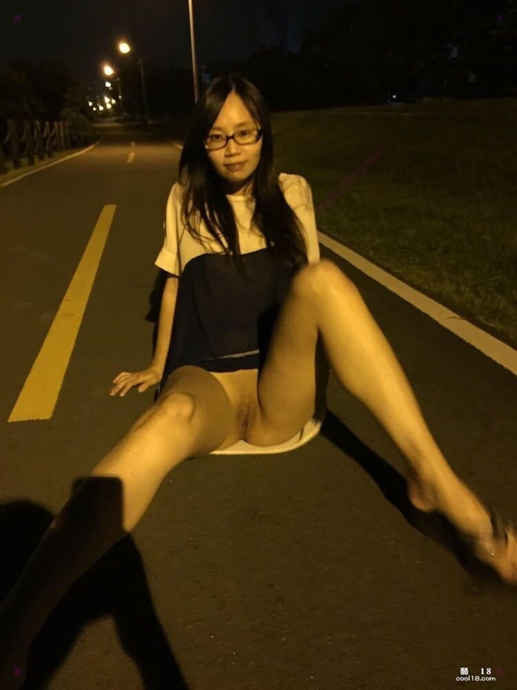 台湾情侣泄密  新竹年轻的夫妻露脸做爱 老婆被老公爆肛