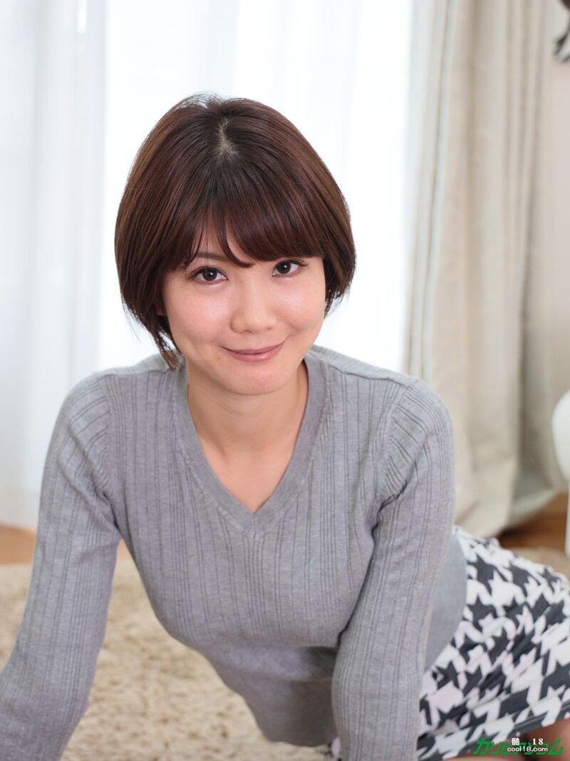 日本少女前田堇在激烈的性交后肉穴流淌出被内射的精液 Japanese girl