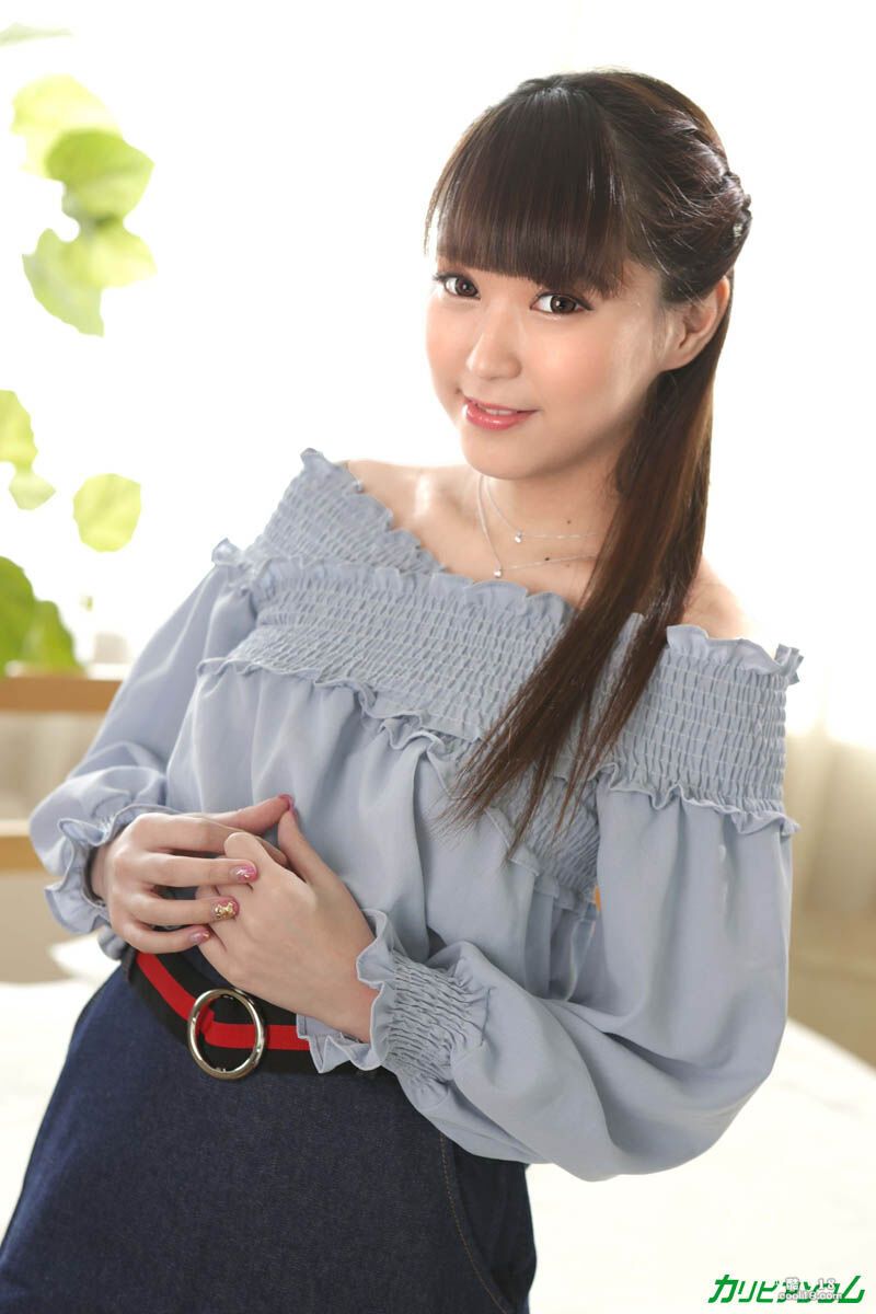 苗条的日本美女相泽南让她柔嫩的阴户被狠狠地操和中出 Slim Japanese