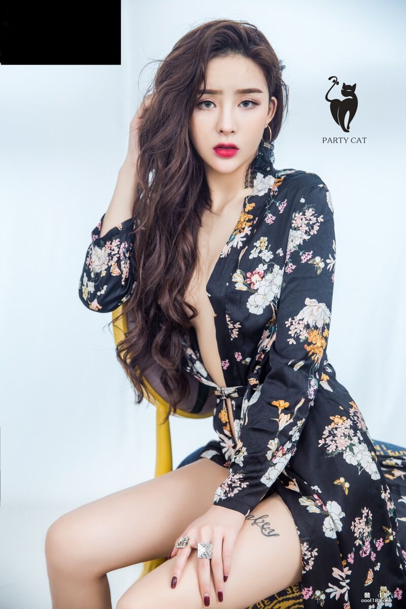 [PartyCat轰趴猫] 2018.01.04 YM私房 【35P】 [Par