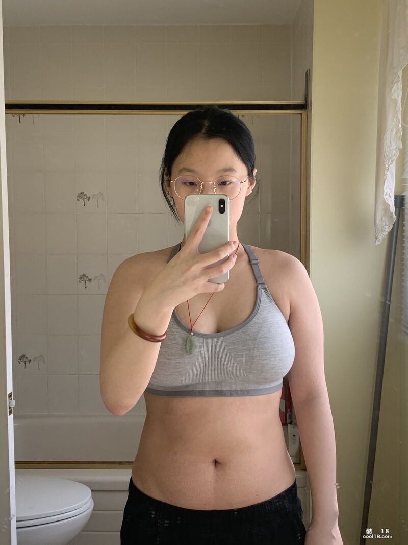 骚逼眼镜婊 Cunt glasses bitch