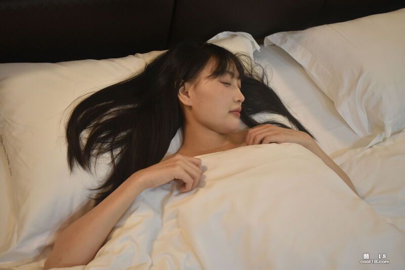 【精品写真】极品国模铃兰大尺度私拍，掰逼展示，穴美人靓 [Exquisite P