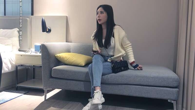 女神极品御姐身材好+纤细极品身材叛逆小姐姐不雅自拍 The goddess's best royal sister has a good figure + a slender and topnotch figure, a rebellious young lady takes an indecent selfie | labia in female body