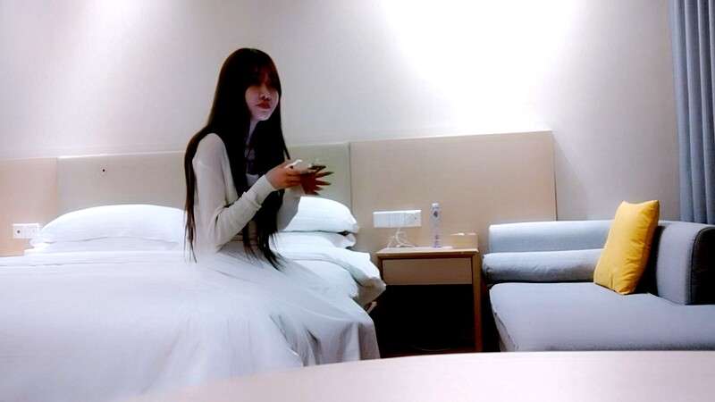 江苏的19岁小美女，水多人骚 A 19yearold beauty from Jiangsu, so sexy