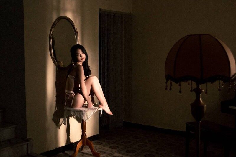 超美女主 同圈子交换，露脸，阳台白天啪啪