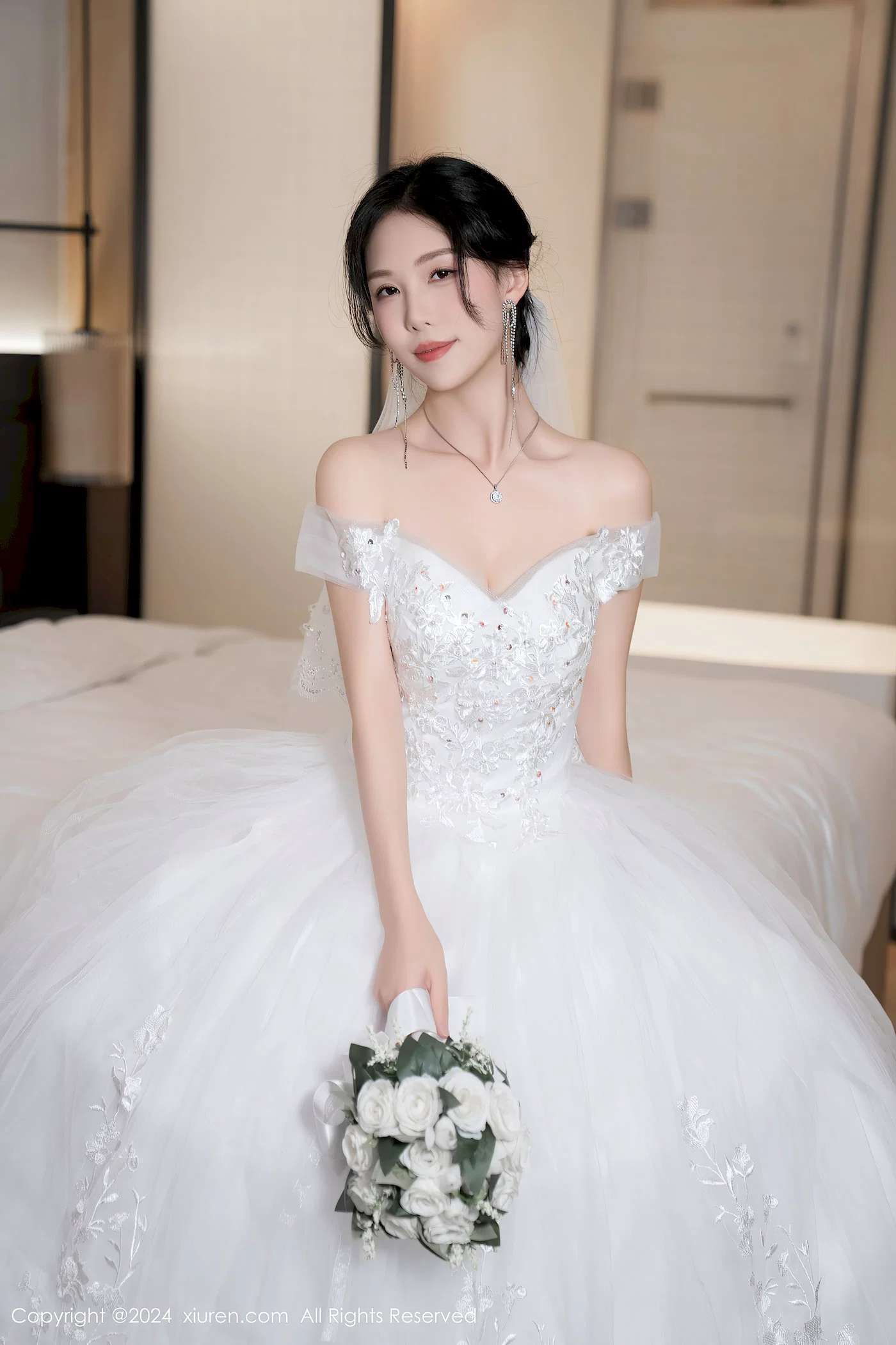 新娘利世白色婚纱写真集 Bride Li Shi White Wedding Photo Collection