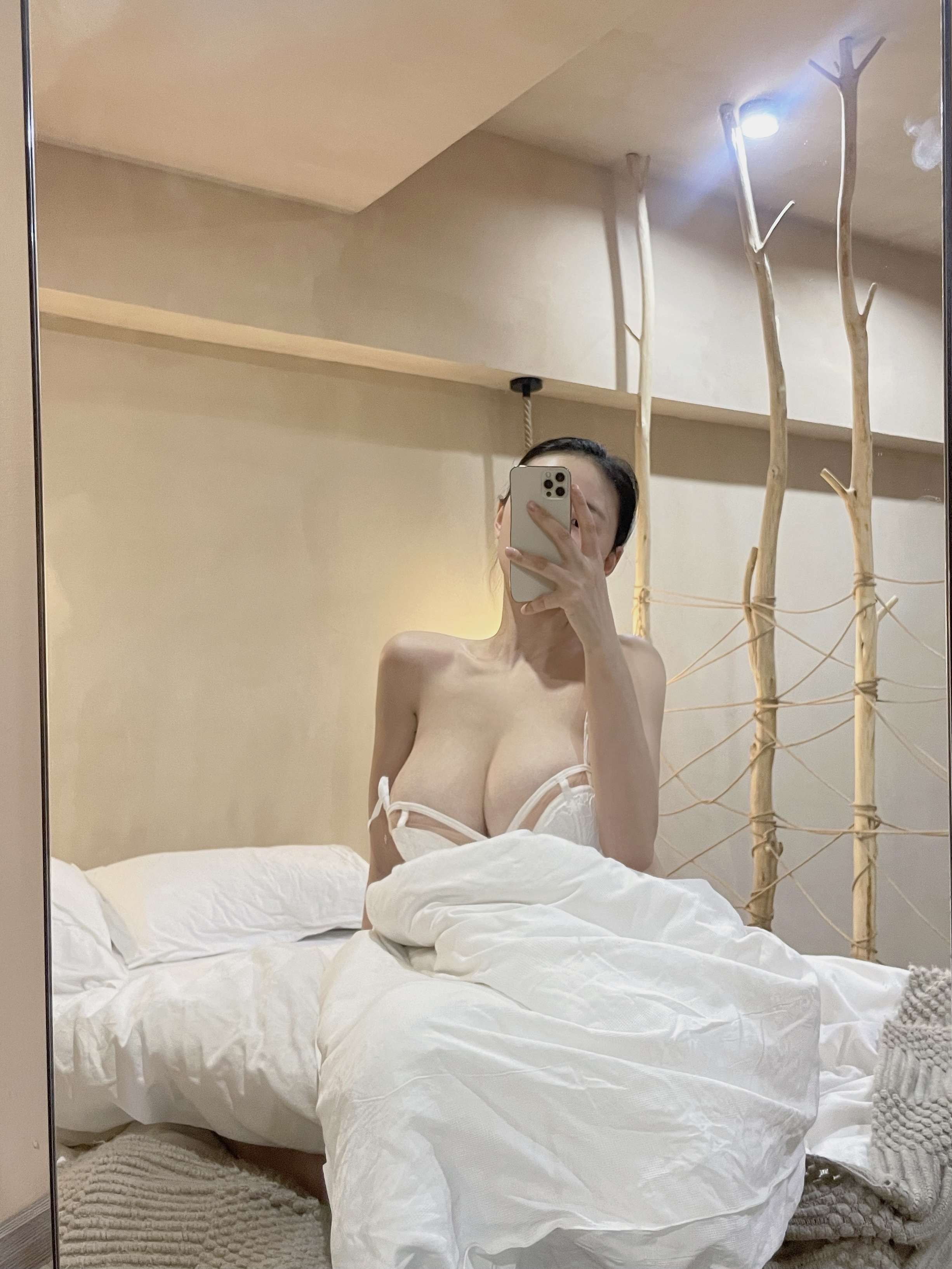 左公子清晨的慵懒时光 The lazy time of Zuo Gongzi's early morning