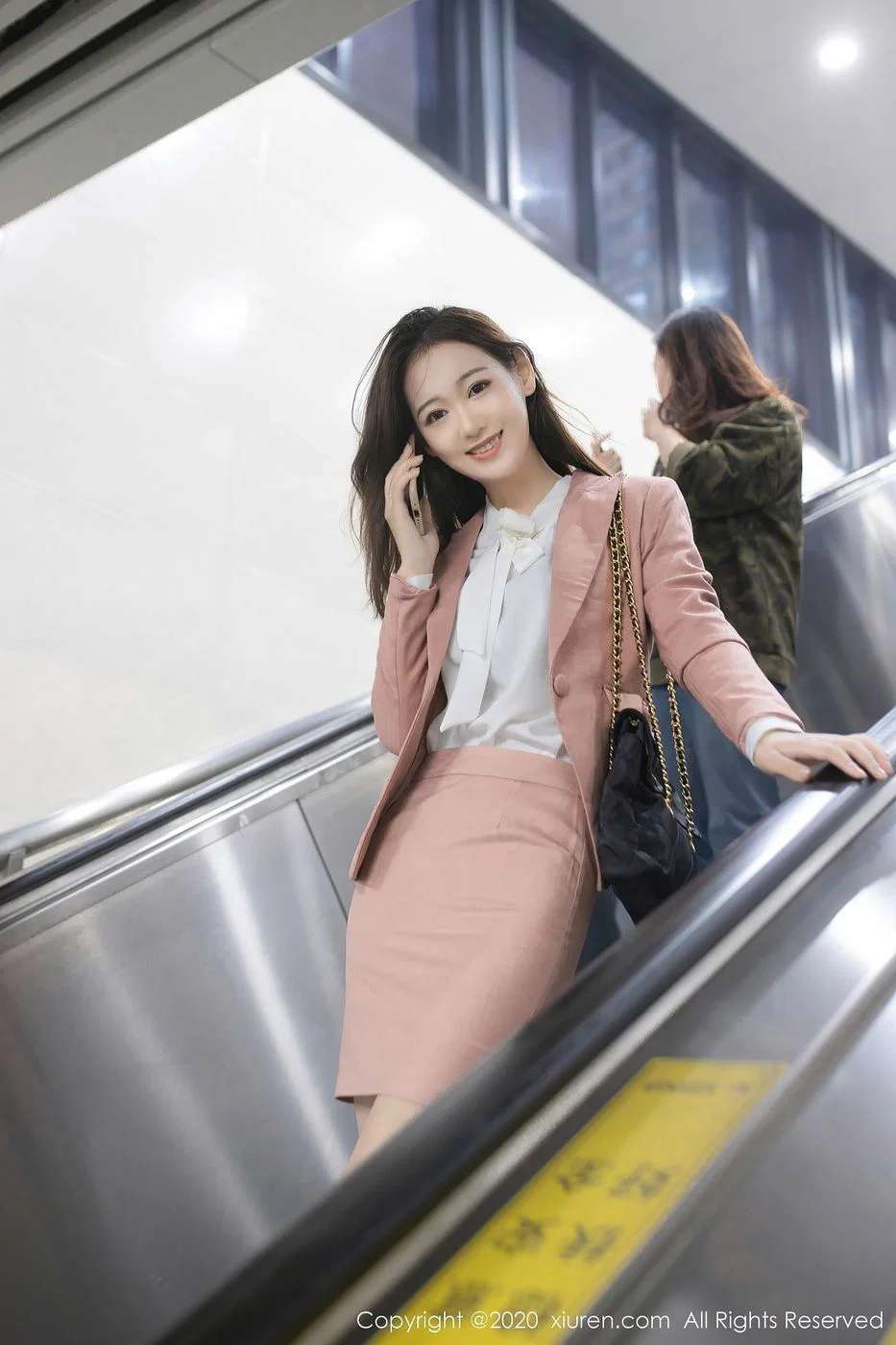 地铁偶遇唐安琪清纯学妹系列写真 A series of photos of Tang Anqi's pure schoolgirl by chance on the subway