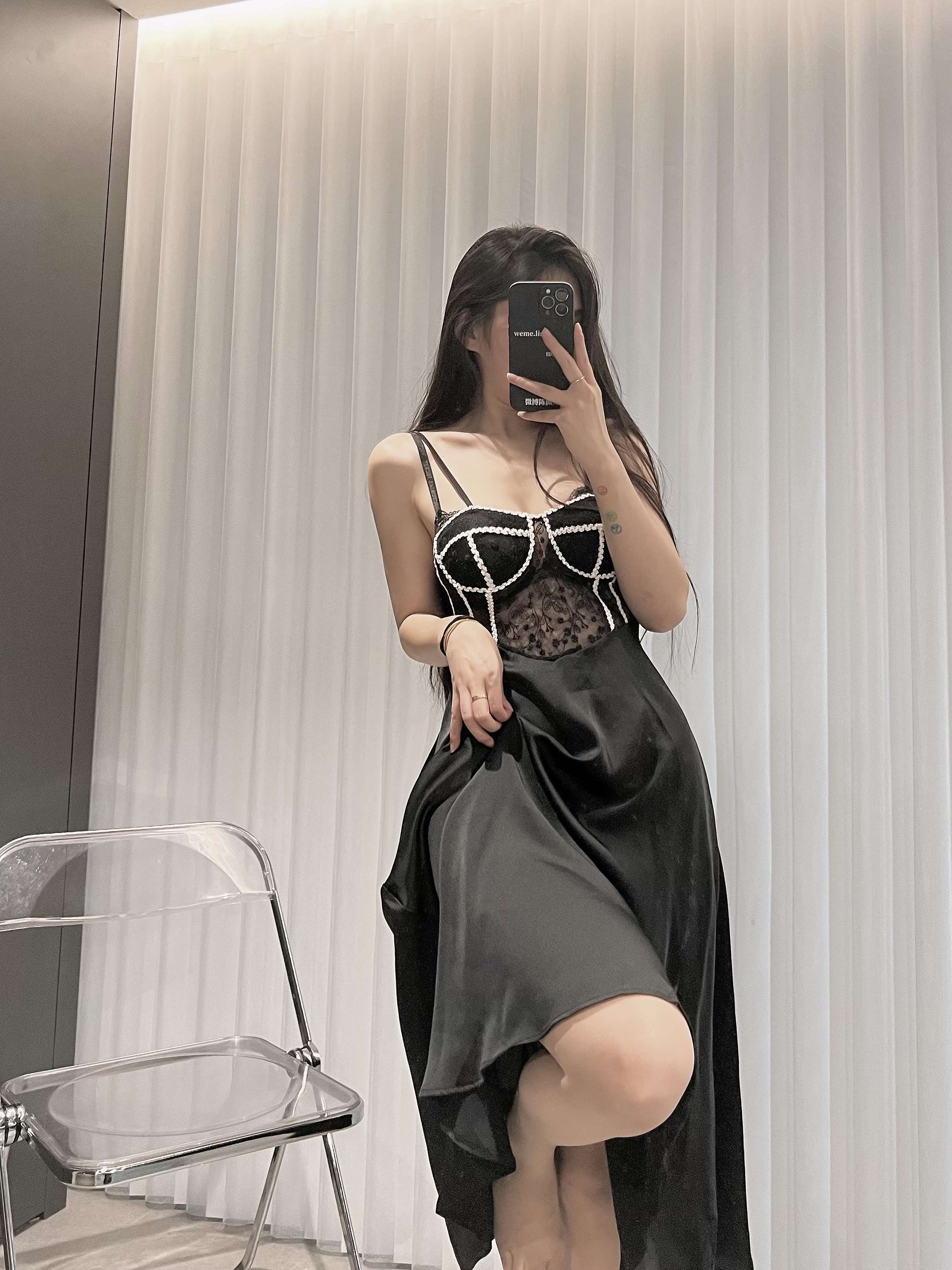 陈佩奇上海时尚写真优雅迷人展现曼妙身材曲线 Chen