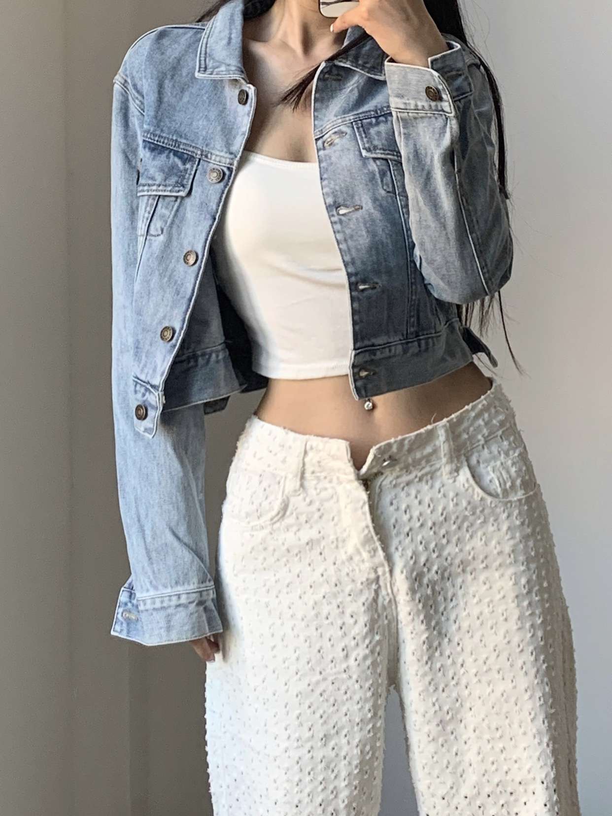 陈佩奇海边度假写真集青春活力四射迷人风采 Chen Peiqi's beach vacation photo album youthful vitality charming style