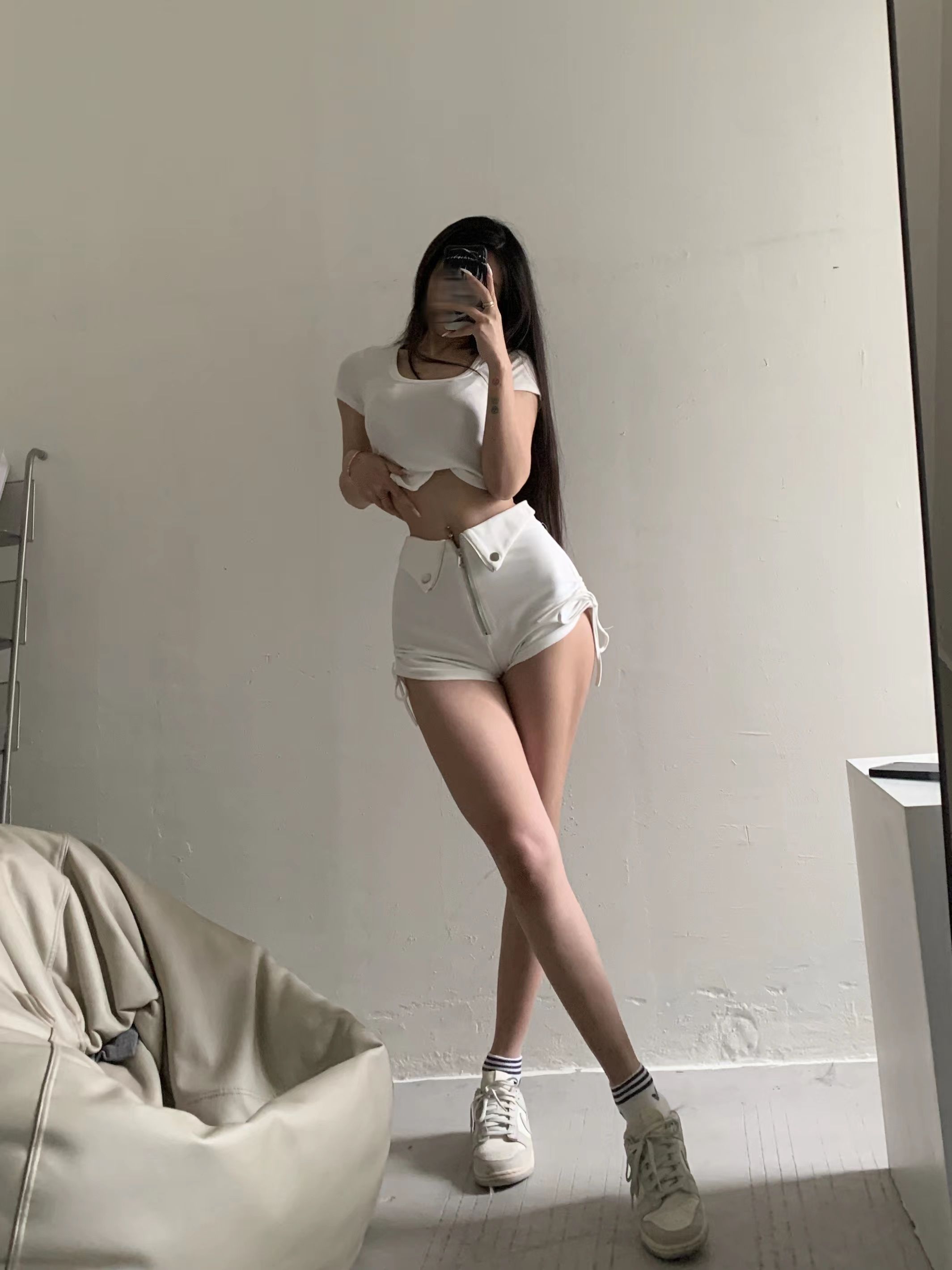 陈佩奇辣妹日记：诱惑迷人的曼妙身姿，私密写真曝光，隐秘的性感，白皙肌肤下的悸动，