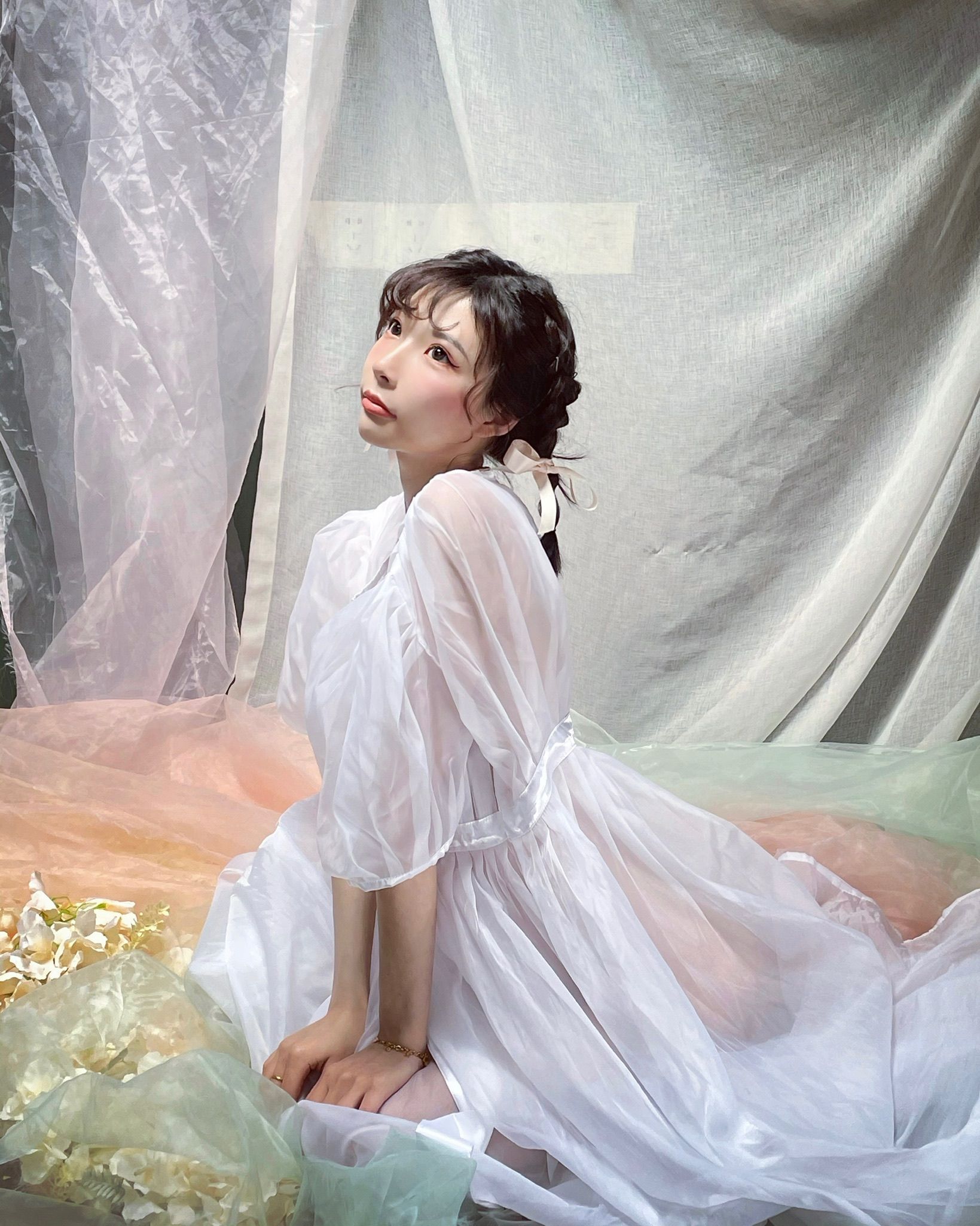 陈妮妮UNI杨柳腰风情写真 Chen Nini UNI Willow Wais