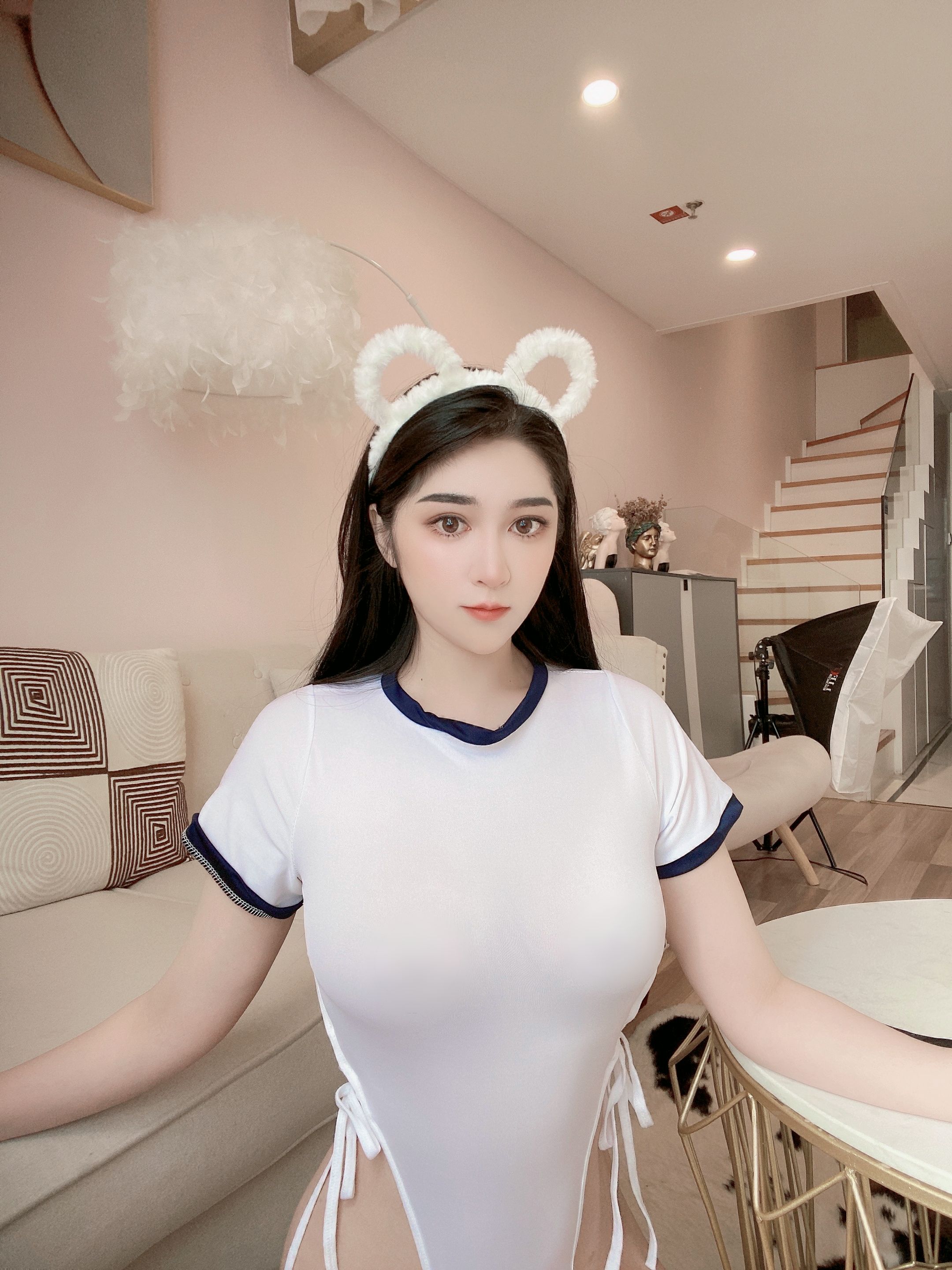 美女小王同学媚态极致 Beautiful Xiao Wang's charmi