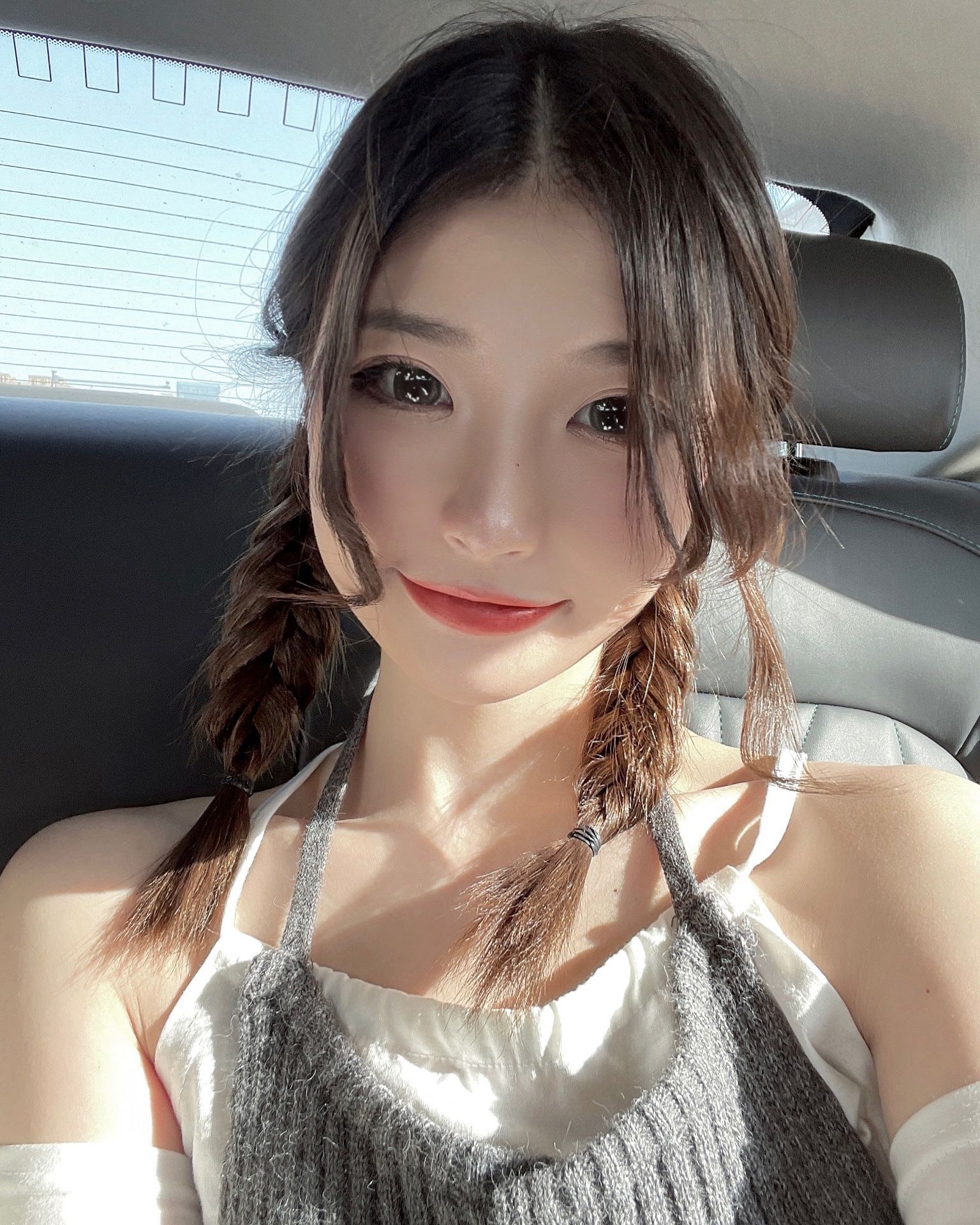 陈妮妮UNI杨柳腰风情写真 Chen Nini UNI Willow Wais