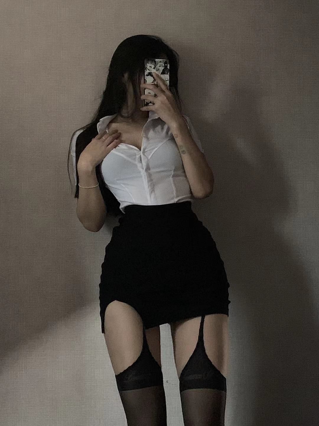 陈佩奇美丽大方性感写真 Chen Peiqi's beautiful and