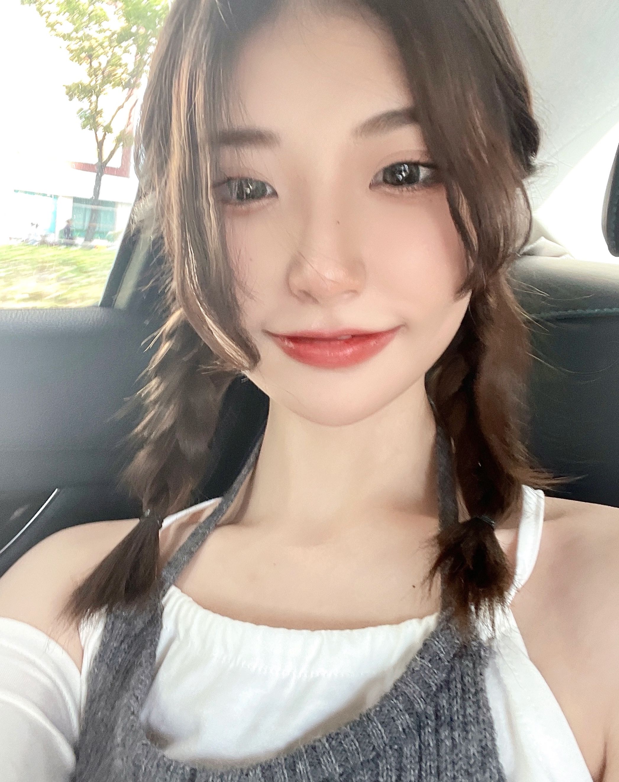 陈妮妮UNI杨柳腰风情写真 Chen Nini UNI Willow Wais