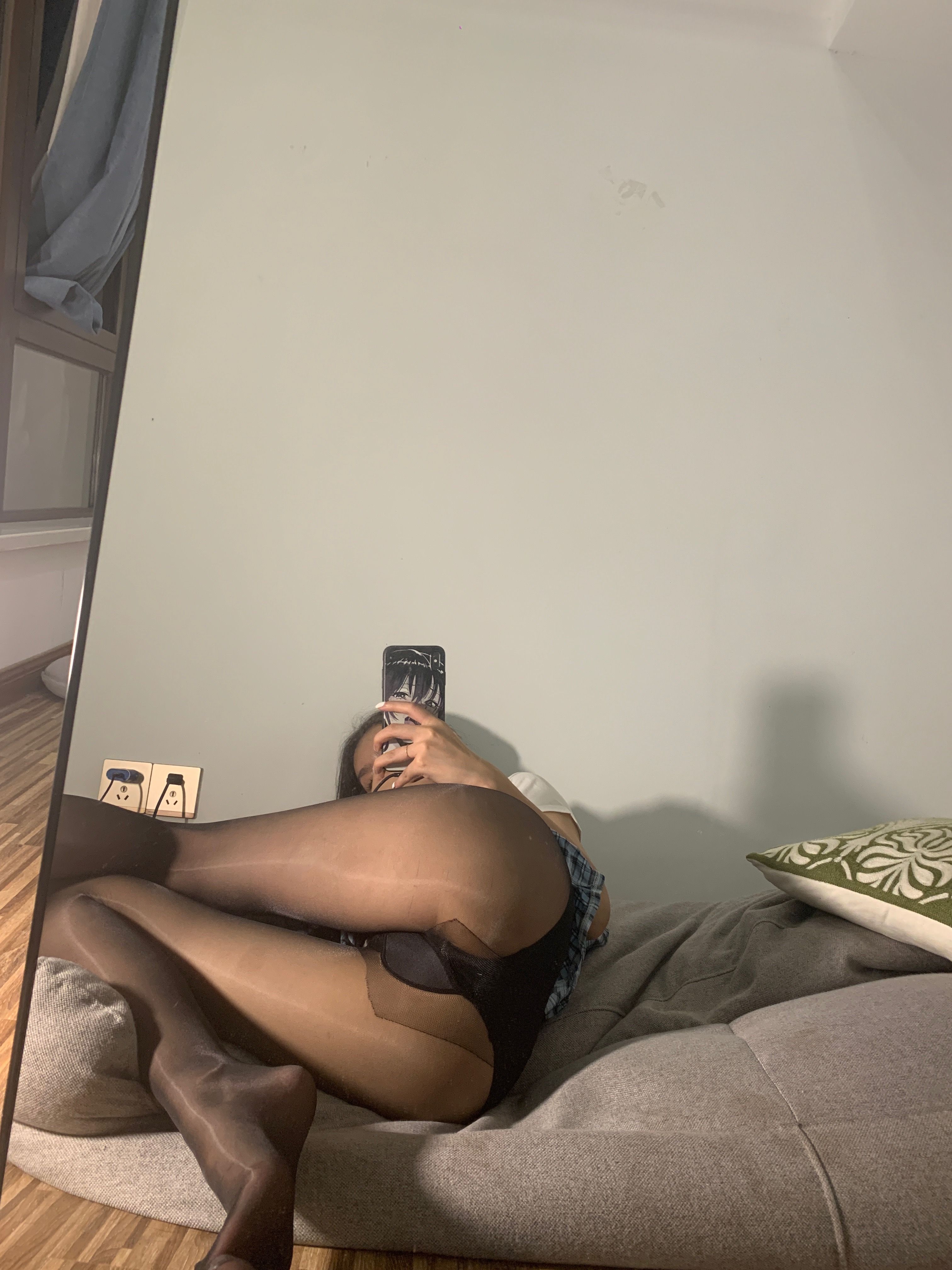 翘臀杨柳腰风情写真 Sexy photo of pert buttocks a