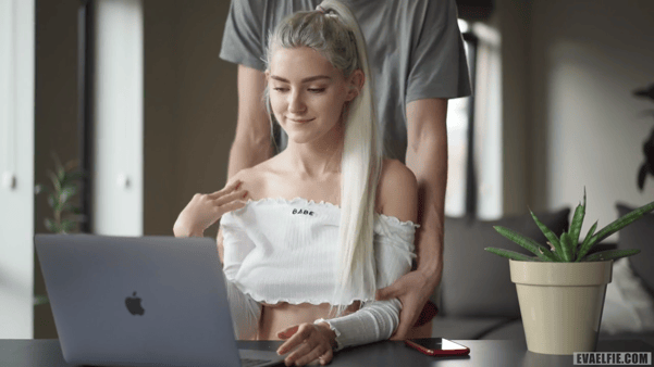 好看的动态图(续二千五百零六十一）（欧美，性爱杂图） Goodlooking dynamic pictures (continued by 25061) (European and American, sex pictures)