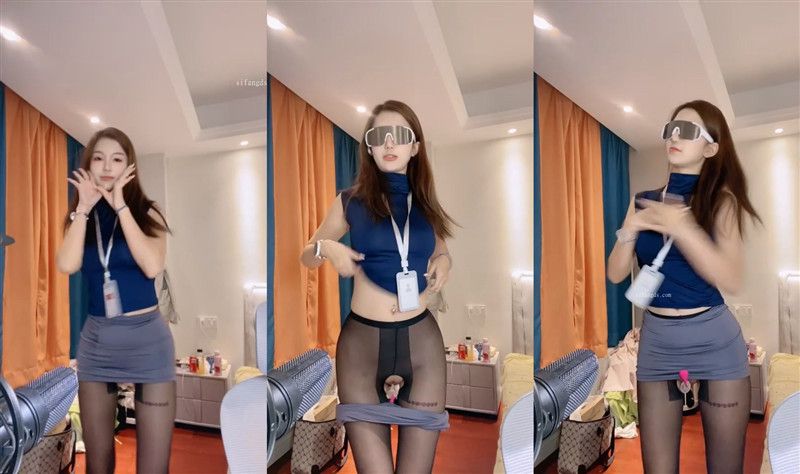 小嫂子 轮流把玩她的小黑B Sisterinlaw takes turns pl