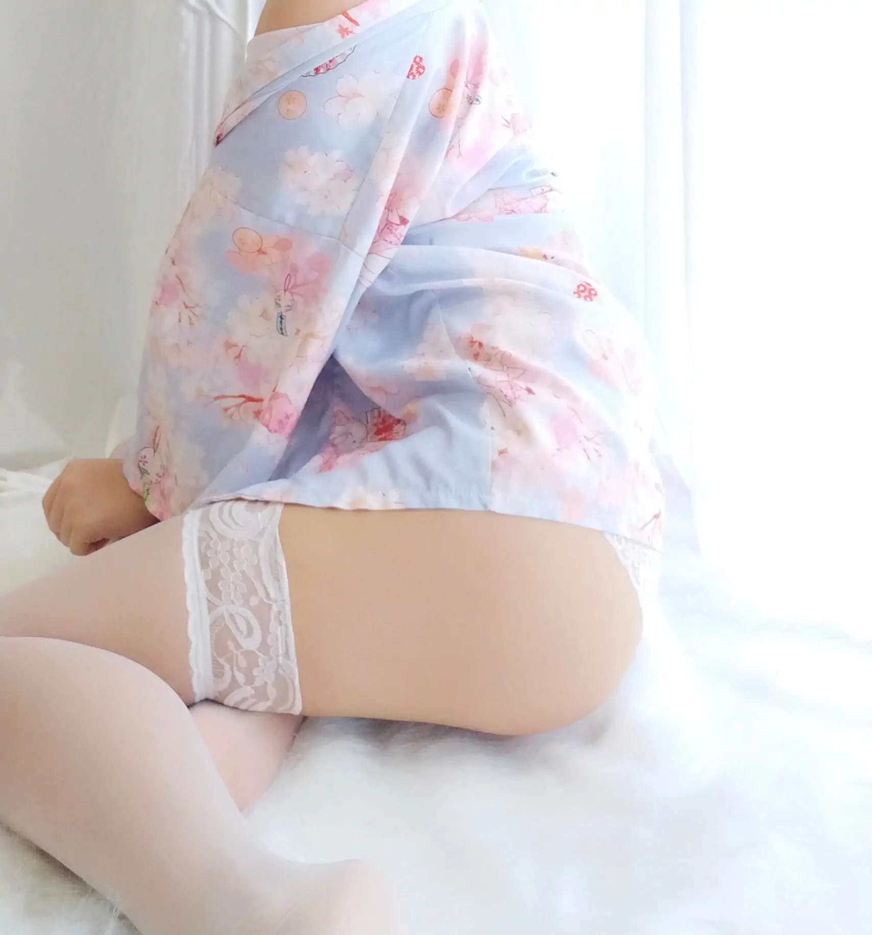 玩弄着的白丝 Playing with white silk