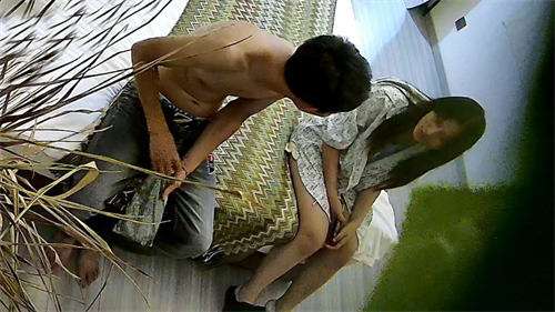 长相端庄的瓜子脸 美腿美少女，睡前来一炮 A dignified girl with an oval face and beautiful legs, let&rsquo;s have a sex before going to bed.