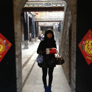 旅途中的艳遇，真实人妻特写鲍鱼，白嫩诱人，任君摆布