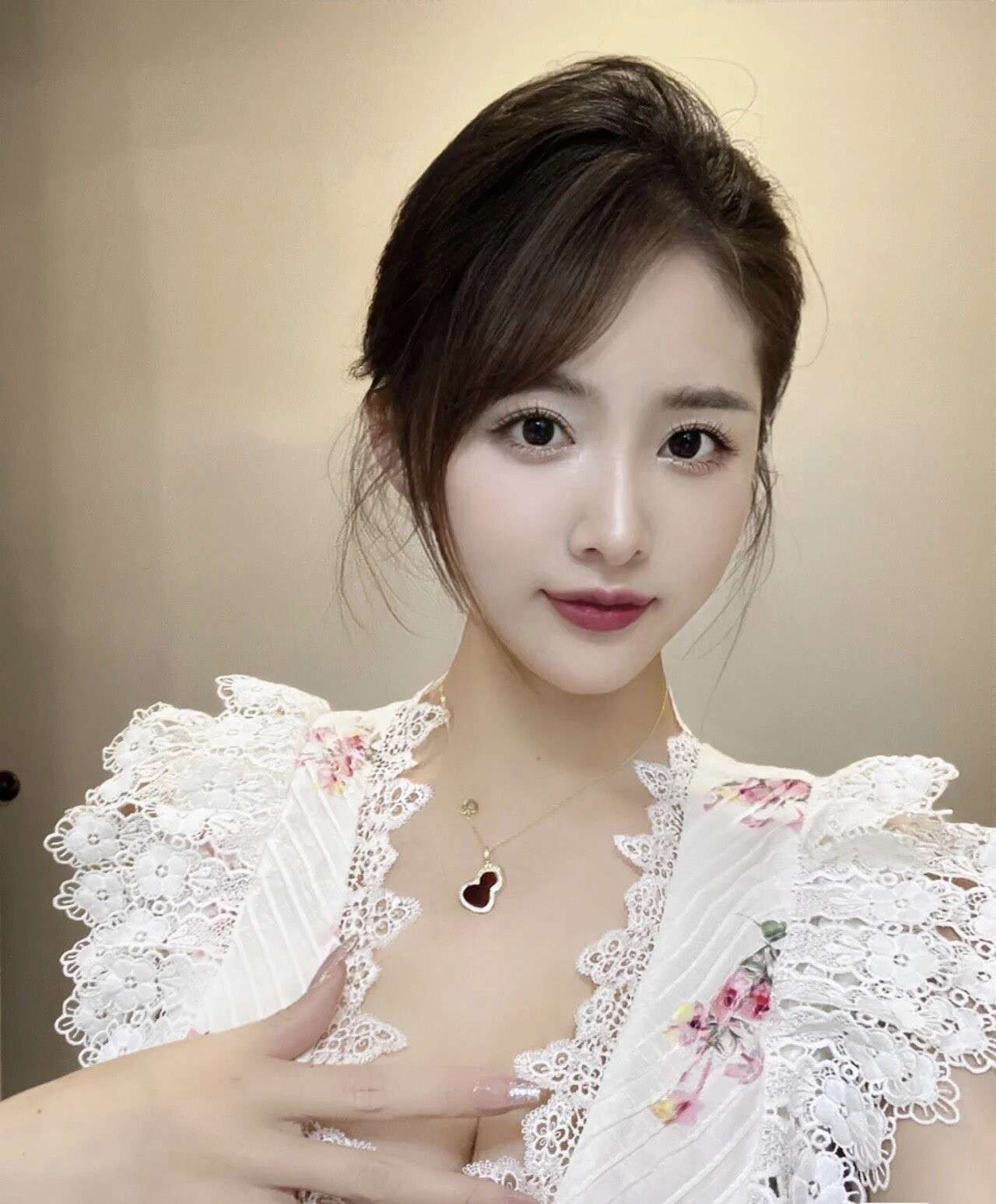 航空空姐，逆天长腿，仙女粉穴 Airline stewardess, incredibly long legs, fairy pink pussy