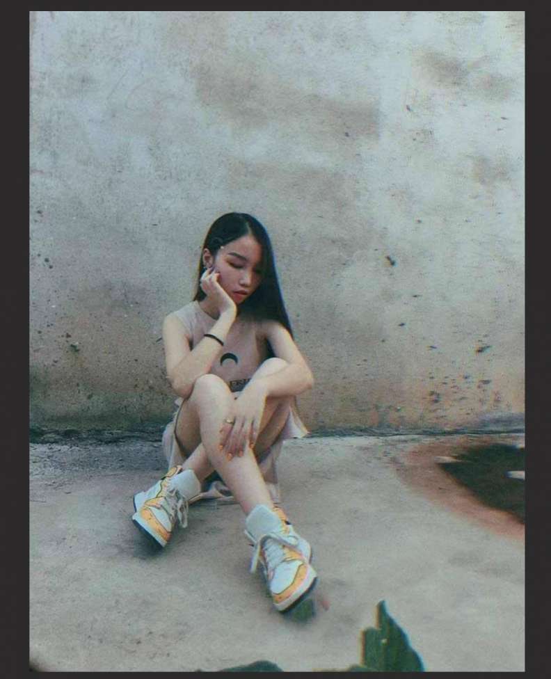 英语老师 学生家长以请客吃饭为由 被下药玩弄 English teacher, student&rsquo;s parents were drugged and toyed with on the pretext of treating guests to dinner