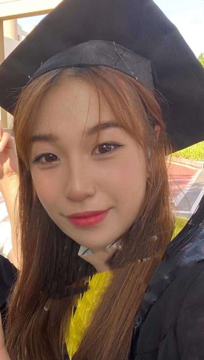 被着男友偷情 被男友曝光 She was having an affair with her boyfriend and was exposed by her boyfriend