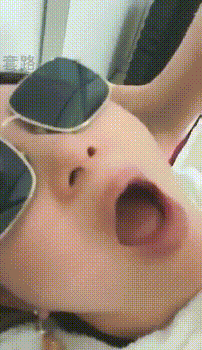 让母G们趴着翘高屁股，就是一顿鞭子抽！