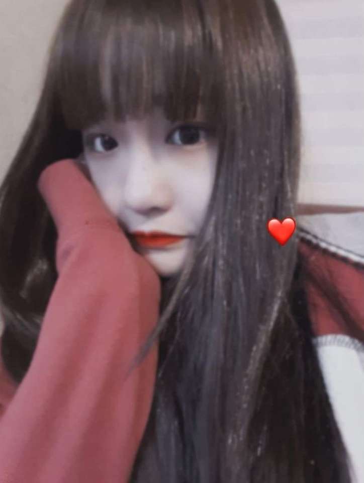 约炮非常粉嫩萝莉学妹和男朋友总共就干过5次鲍鱼非常粉嫩 I had sex with a very pink and tender loli schoolgirl and boyfriend 5 times in total.