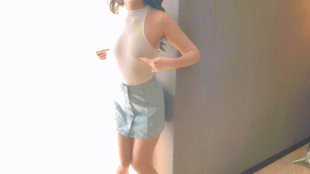 美貌清纯女神的另一面，给男友戴绿帽 The other side of the beautiful and pure goddess cuckolds her boyfriend