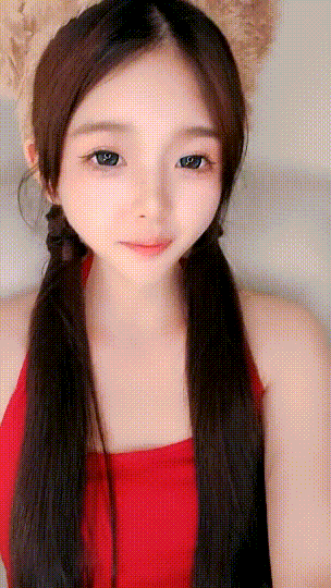 精彩动态图  粉嫩绝美少女全裸骚舞 修剪阴毛后道具自慰喷水 Wonderful