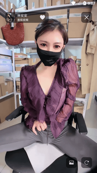 精彩动态图  仓库管理员【林安安】上班直播自慰高潮喷水 同事还在后边工作 Won