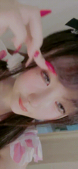 精彩动态图  极品可爱嫩妹【小欲】全裸在线网调，脸穴同框自慰白虎穴 Wonder