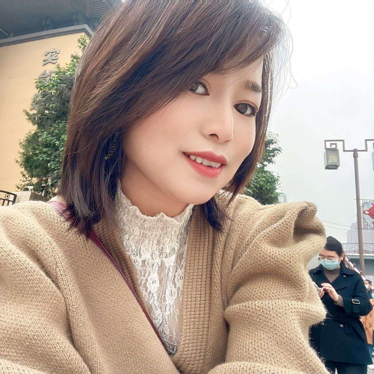 还得是人妻，骚的没边 She has to be a married woman, she&rsquo;s so sexy