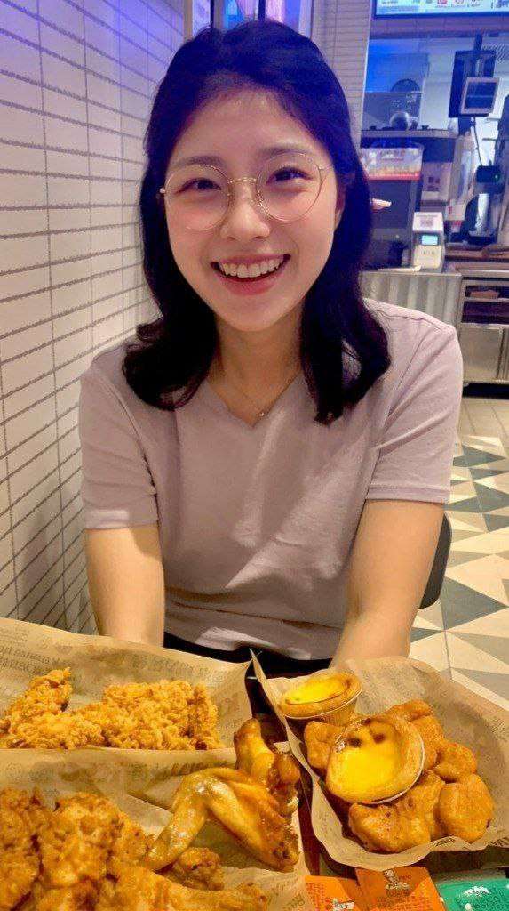 眼镜骚妻 glasses hotwife