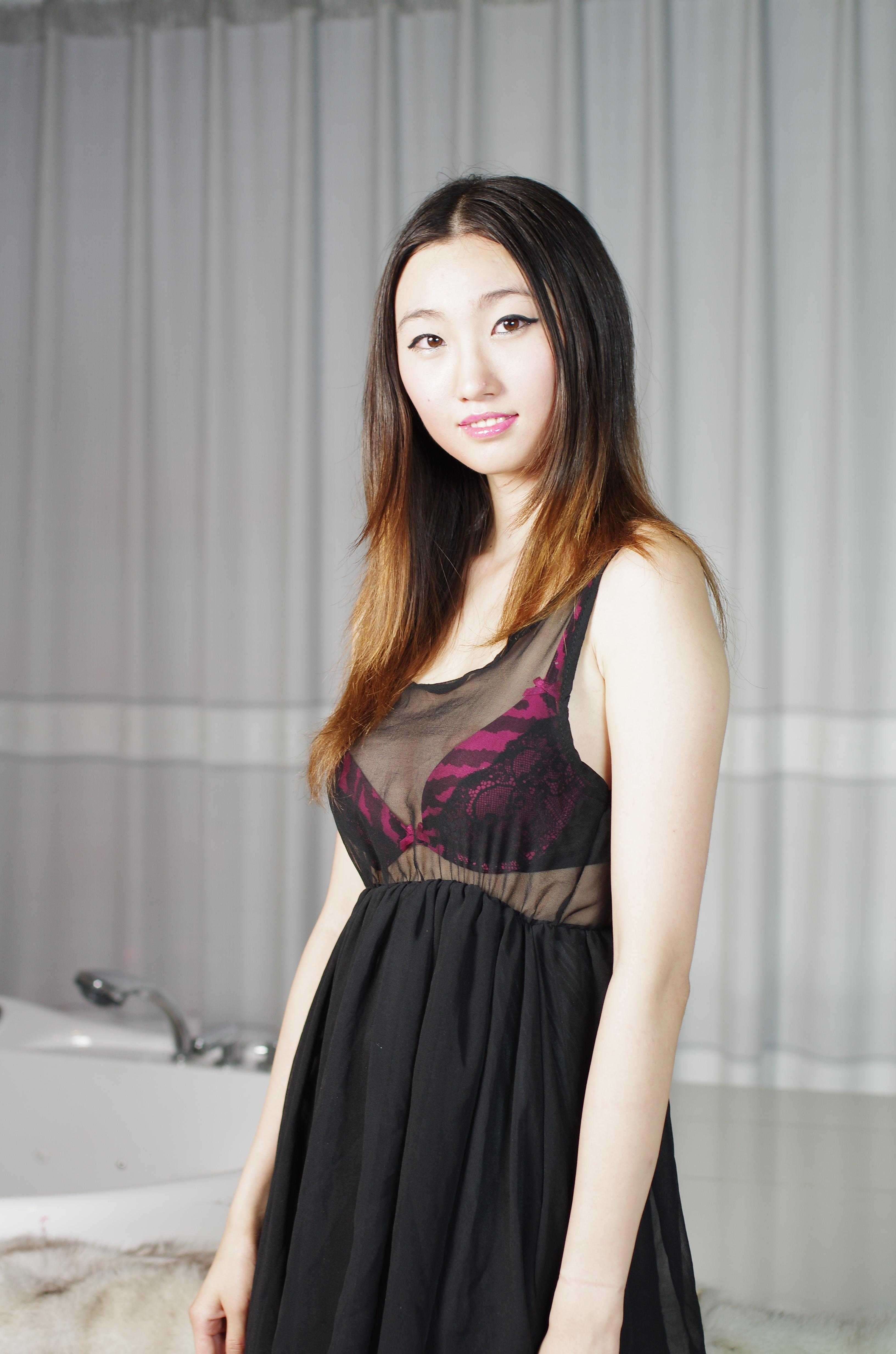 江南女子小雨的魅惑瞬间 The charming moment of Jiangnan woman Xiaoyu