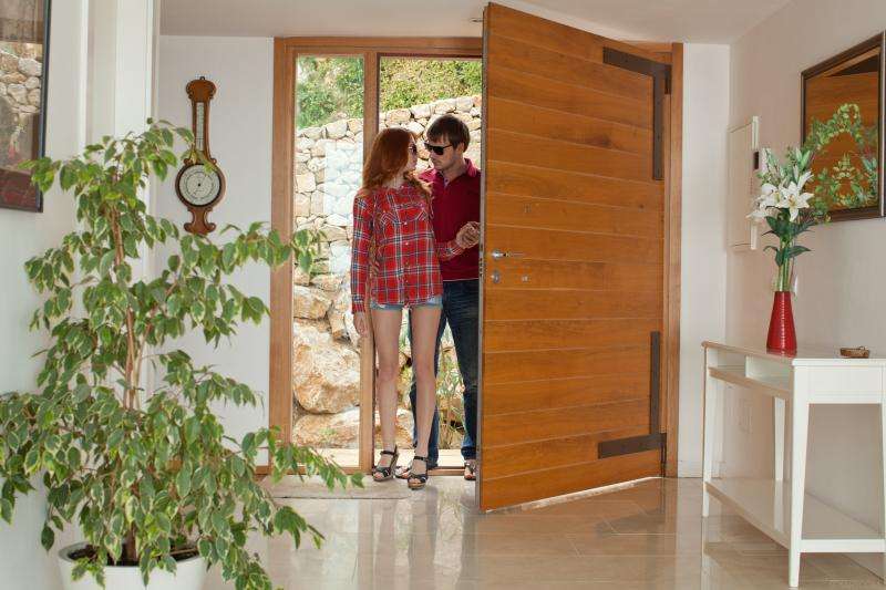 幸福小两口温馨午后时光 Happy couple's warm afternoon time