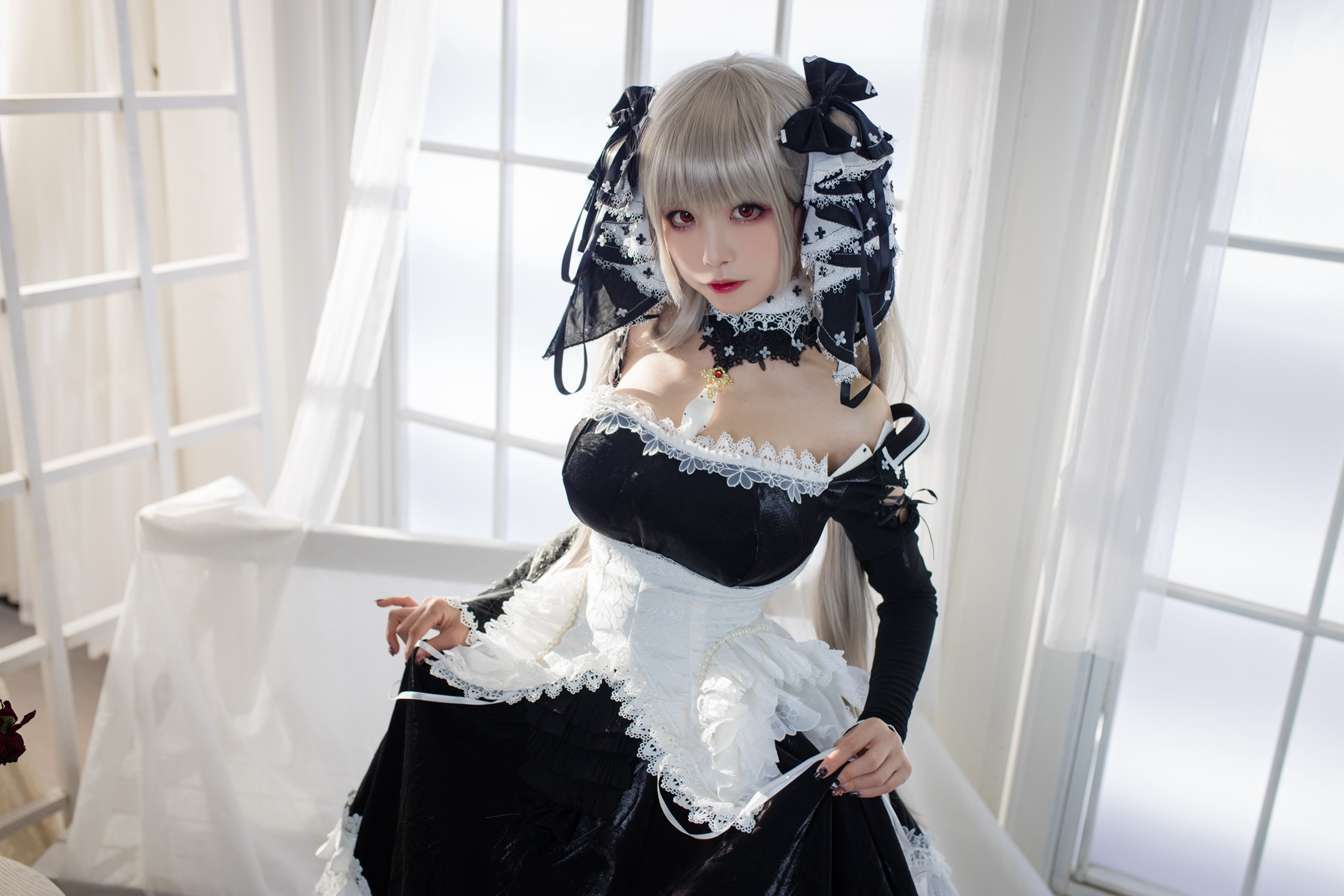 银发女仆的诱惑 The temptation of the silverhaired maid