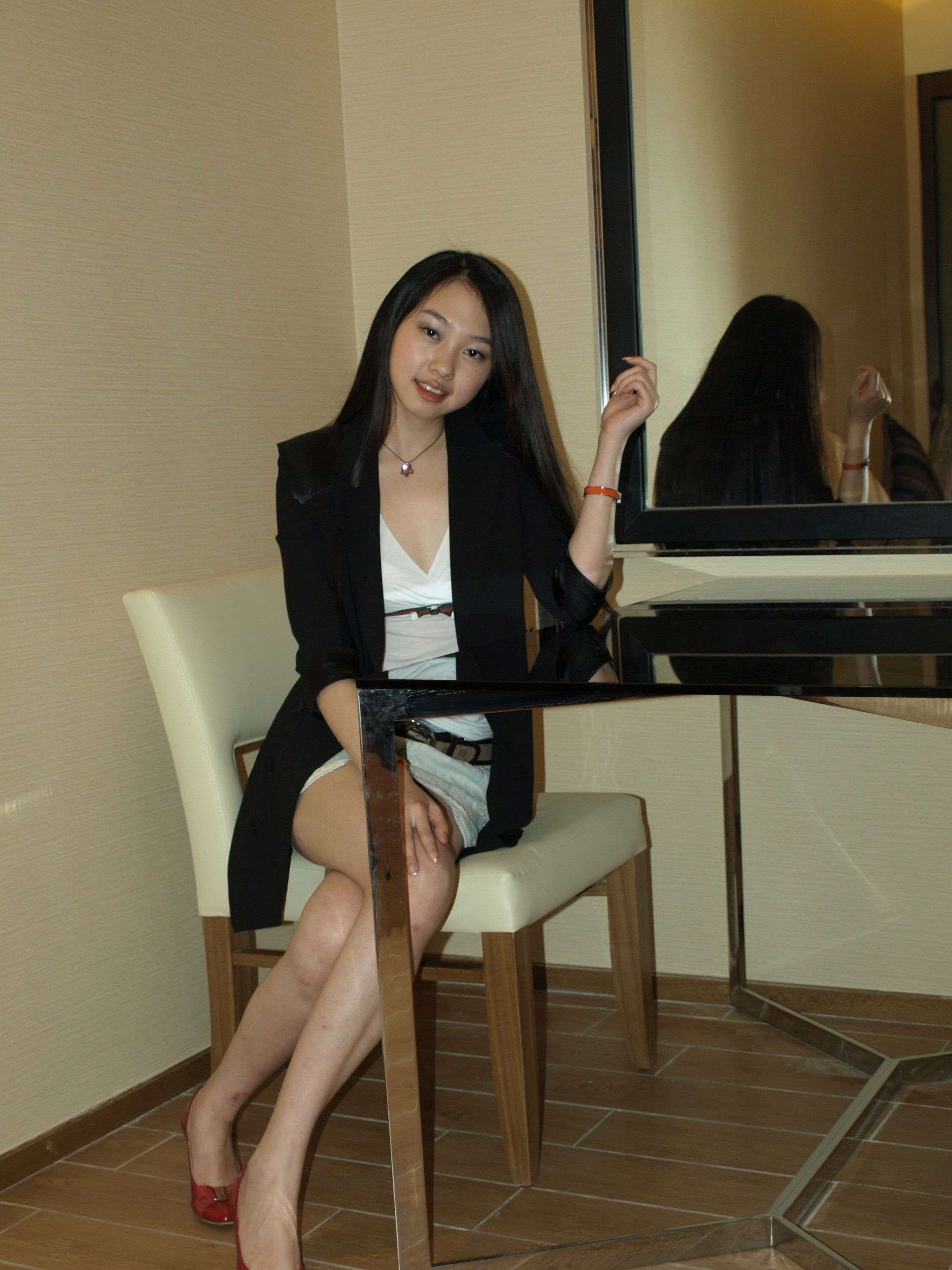 酒店邂逅都市丽人 Encountering urban beauty in hotel