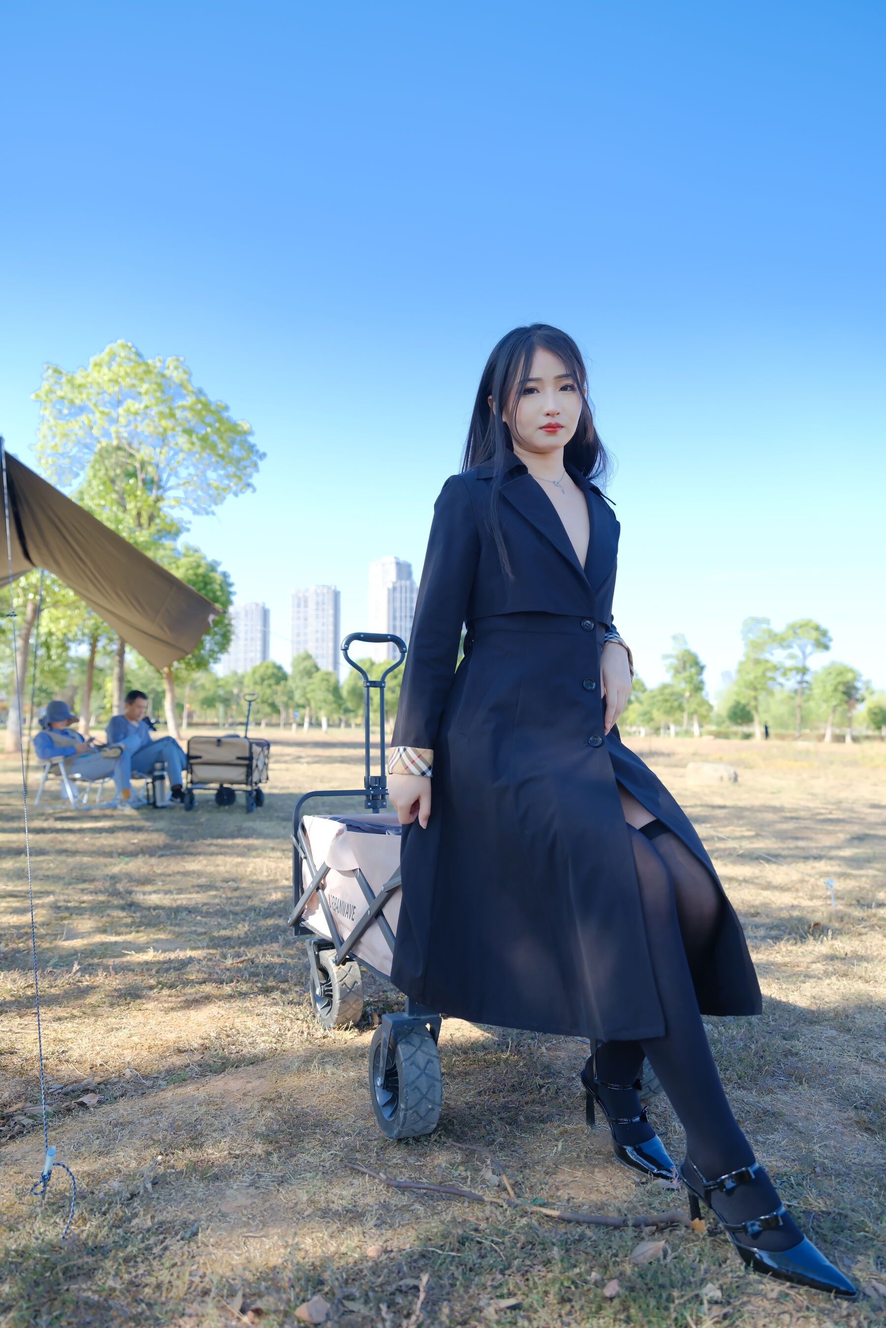 户外野营，黑丝御姐的诱惑：秋日私密写真集 Outdoor camping, th